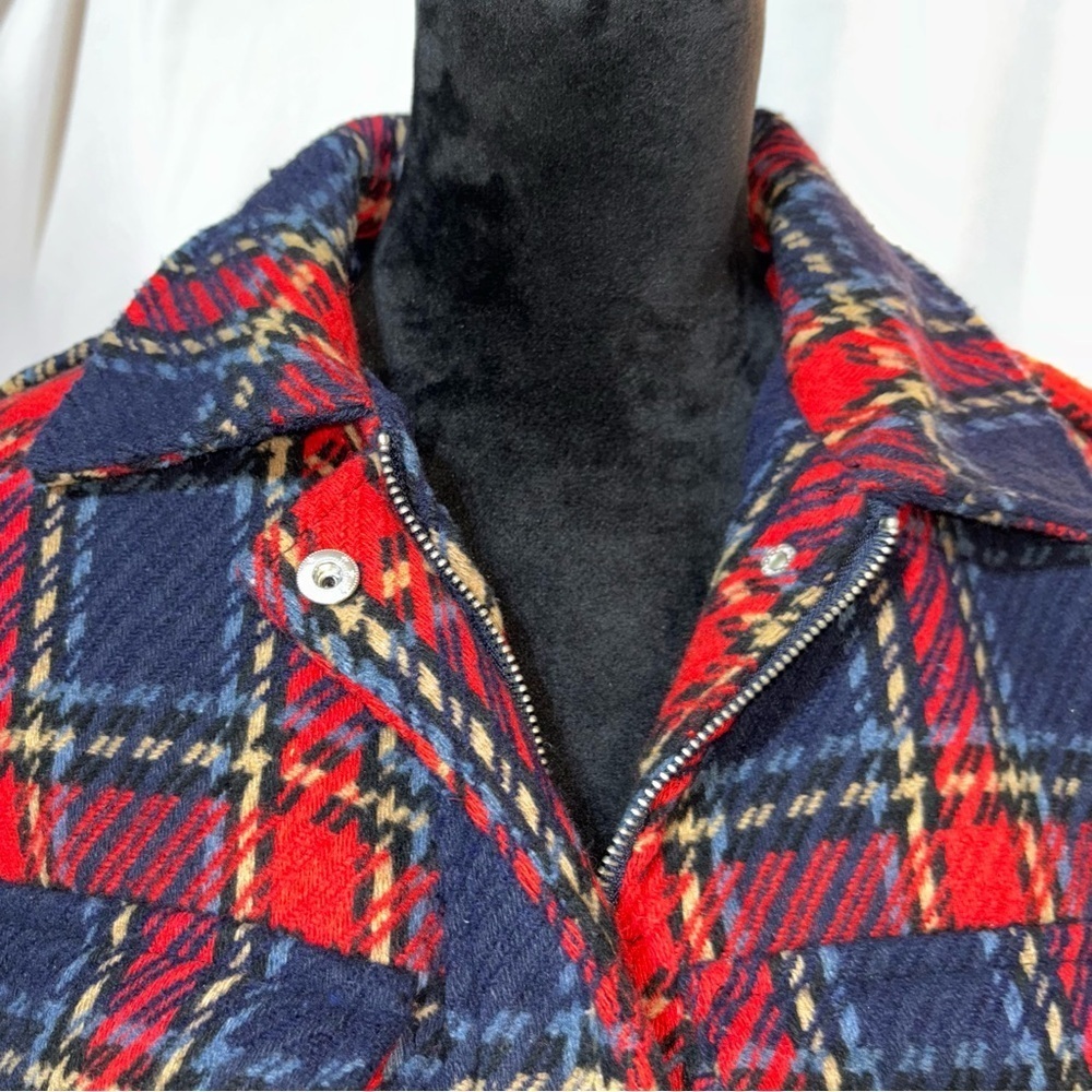 Me Jane Red Plaid Cropped Jacket Coat Size XL - Picture 5 of 10